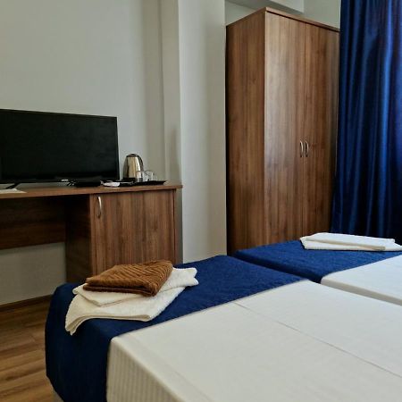 Nobi Guest House Gagra Exterior photo