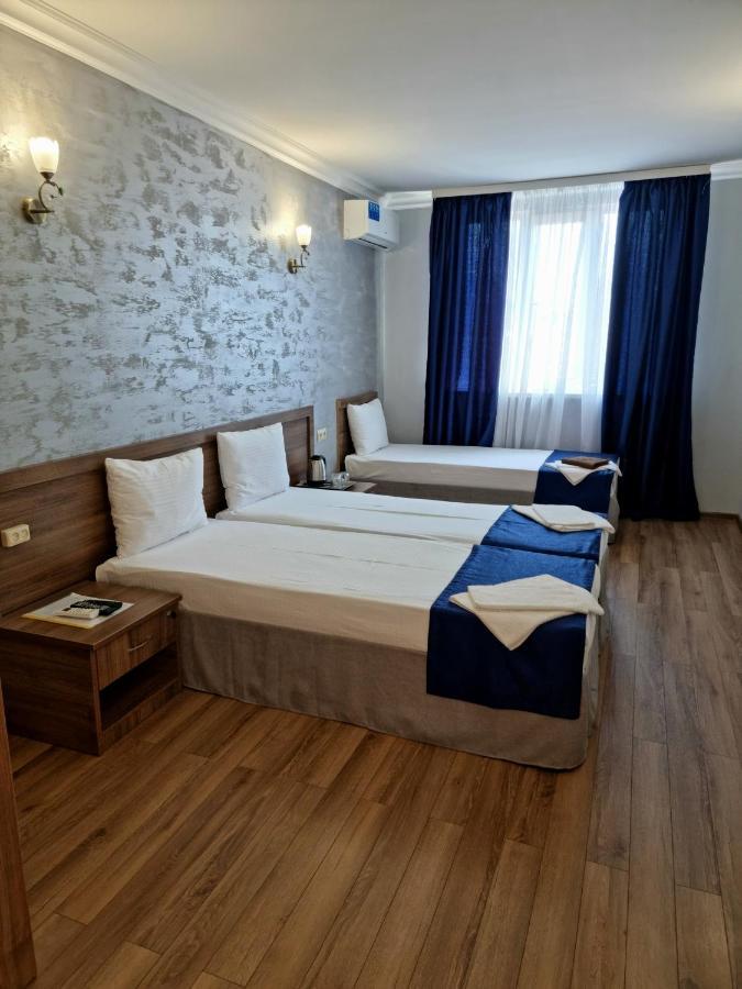 Nobi Guest House Gagra Exterior photo
